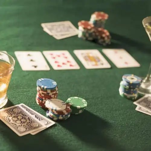 Antar muka game slot bertema petualangan dengan simbol warna-warni dan bonus